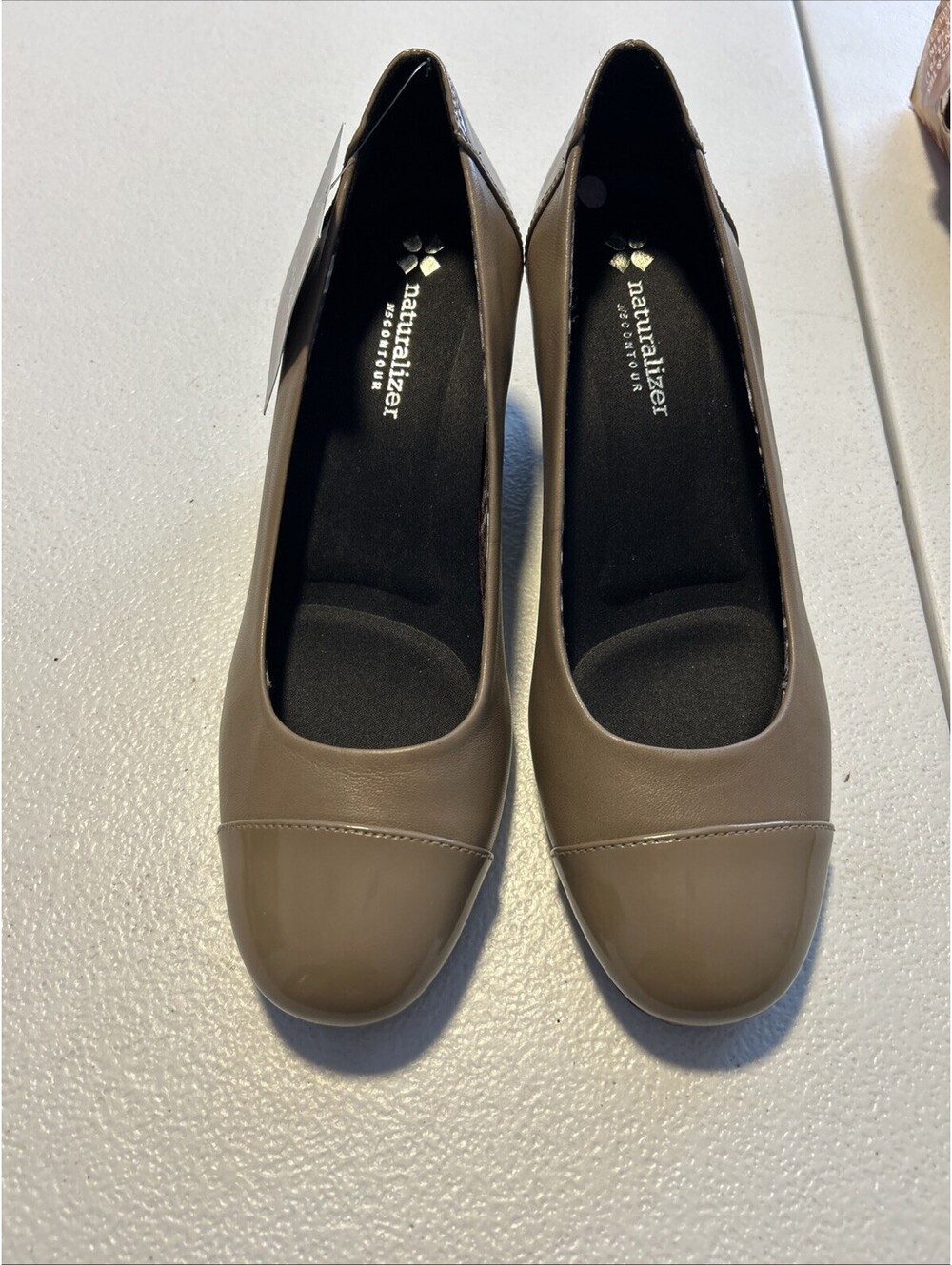 Naturalizer Women's Michelle Beige Leather Block Heel Pumps Size 8M - New